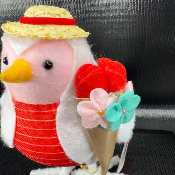 Target Spritz Felt Bird Featherly Friends Valentine 2023 Jet Love Wedding Flower - Picture 4 of 10